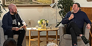 Sällskapets styrelseledamot Jonas Ericsson och Lennart Forsén.